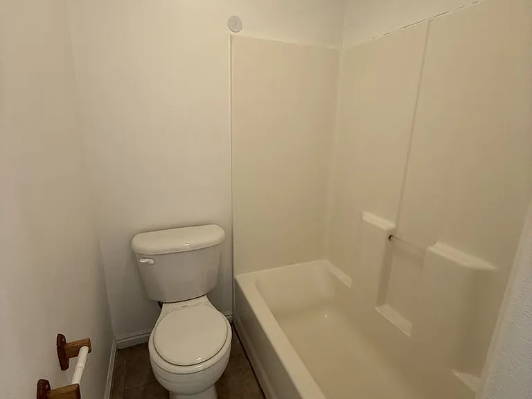 345 Randolph Ave #1 — Photo 20
