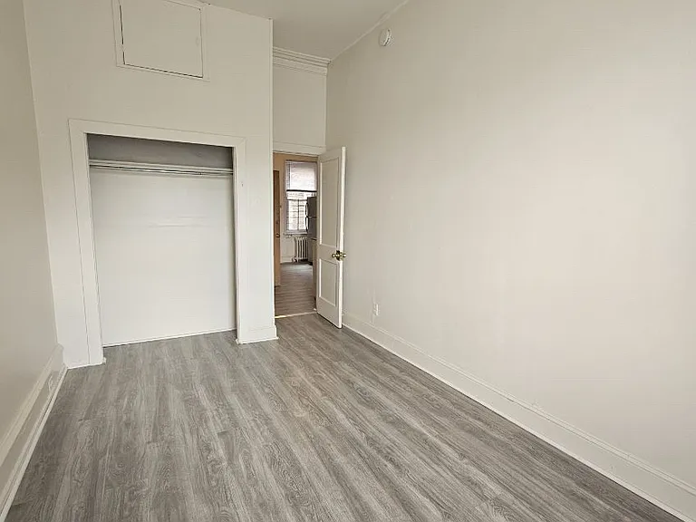 4023 Locust St #2 — Photo 2