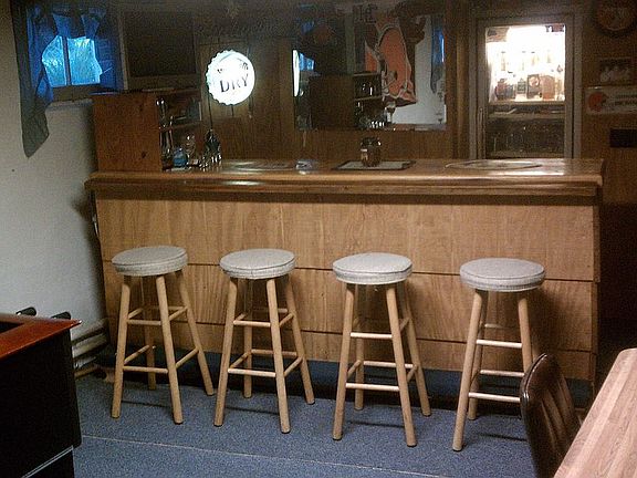 Full bar in gameroom