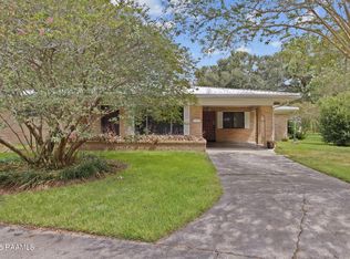 124 N Cemetery St, Saint martinville, LA 70582
