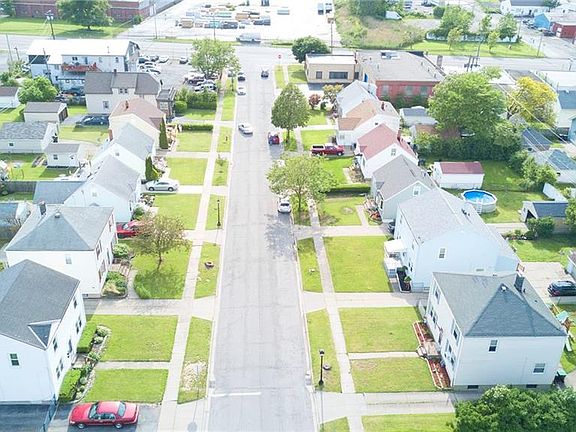 4th image of 416 Shepard Ave