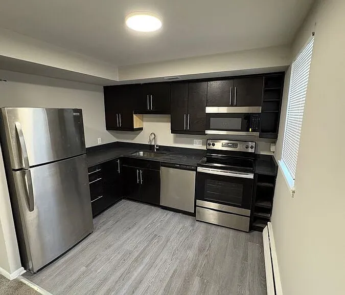 210 Trinity Ave #B5 — Photo 5