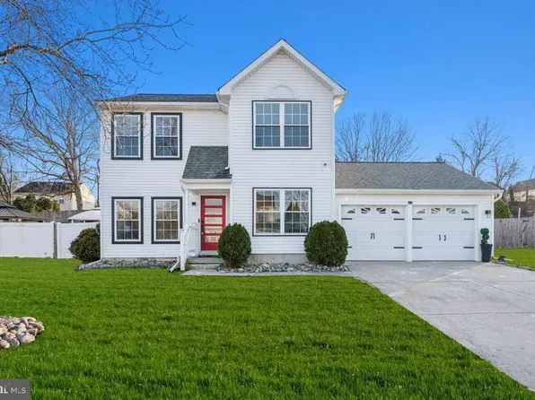 56 Randolph Ln, Sicklerville, NJ 08081
