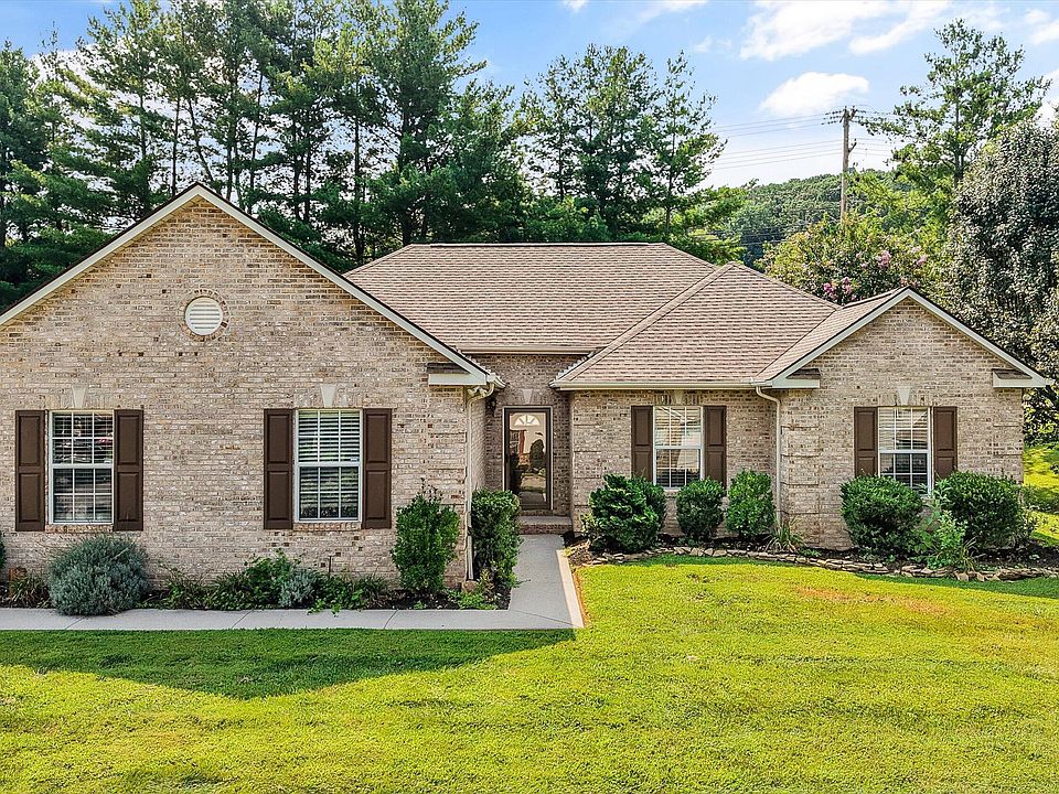 1st image of 2393 Conners Creek Cir