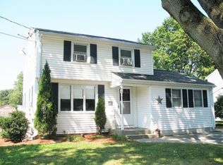 80 Tulsa St, Springfield, MA 01118