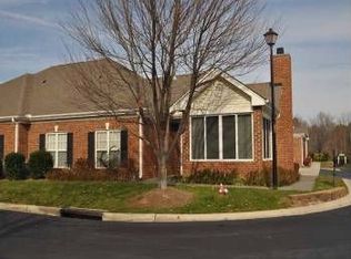 4711 Highland Glen Ct, Raleigh, NC 27612