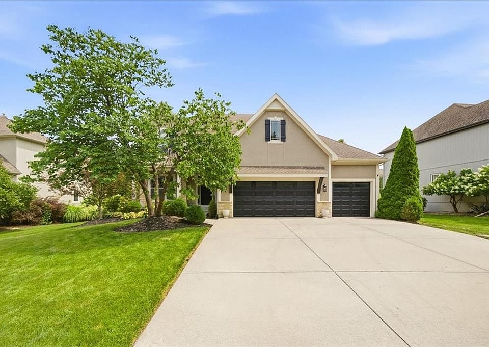 1st image of 9307 W 155th Ct