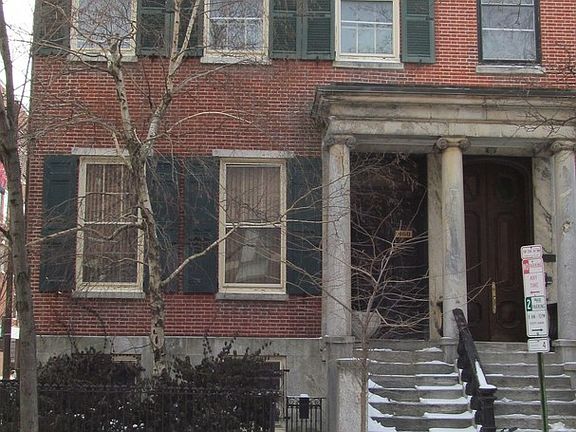 2nd image of 900 Spruce St #1S