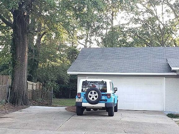4th image of 109 Belaire Dr