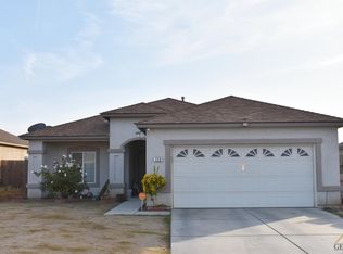 120 Avenida Ruiz, Delano, CA 93215