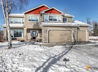 7078 S Hayfield Rd, Wasilla, AK 99623