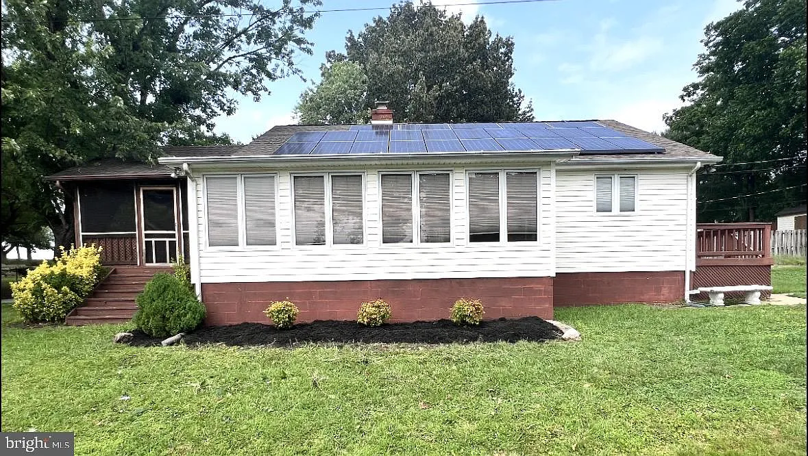 2 bed, 1.5 bath, 1568 sqft, $2,000 — Photo 1