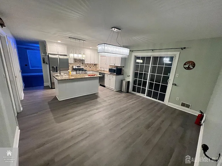 31 NE Parkerson Rd — Photo 15