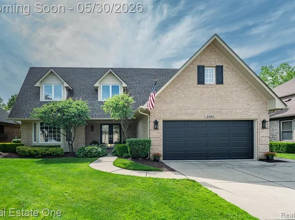 44105 Dunham Ct, Clinton Township, MI 48038