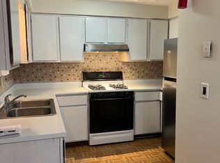 535 Pearl Ave #6, Loves Park, IL 61111