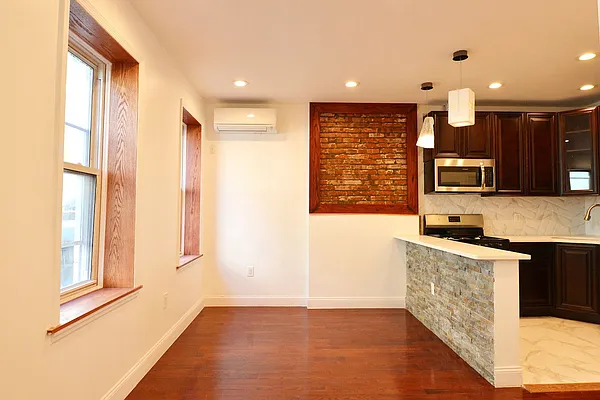 Rented by Sovereign Realty of NY Inc | media 14