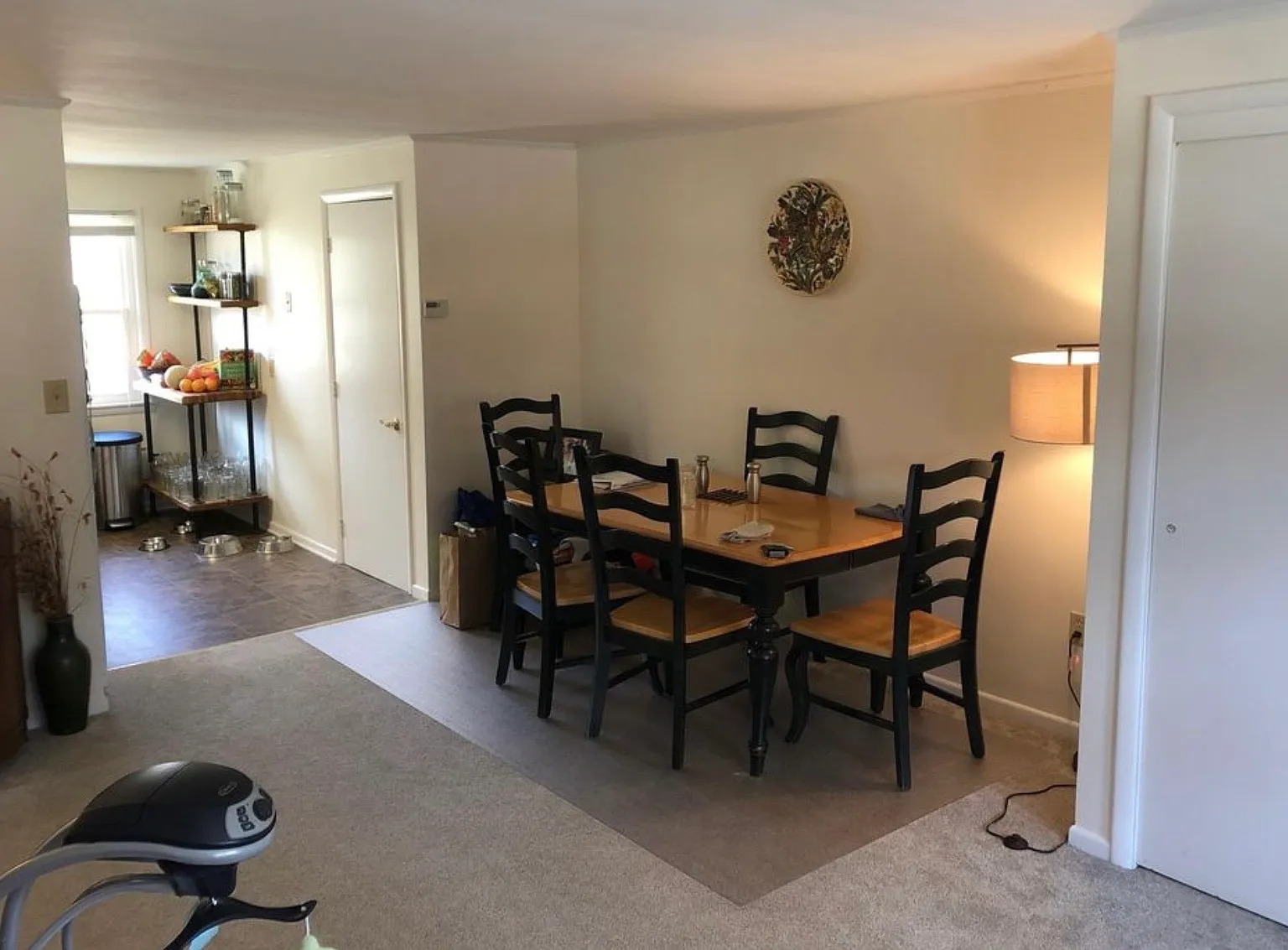 3 bed, 1000 sqft, $1,675 — Photo 2