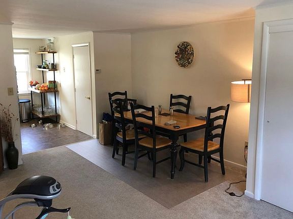 2nd image of 218 Tareyton Dr APT 3