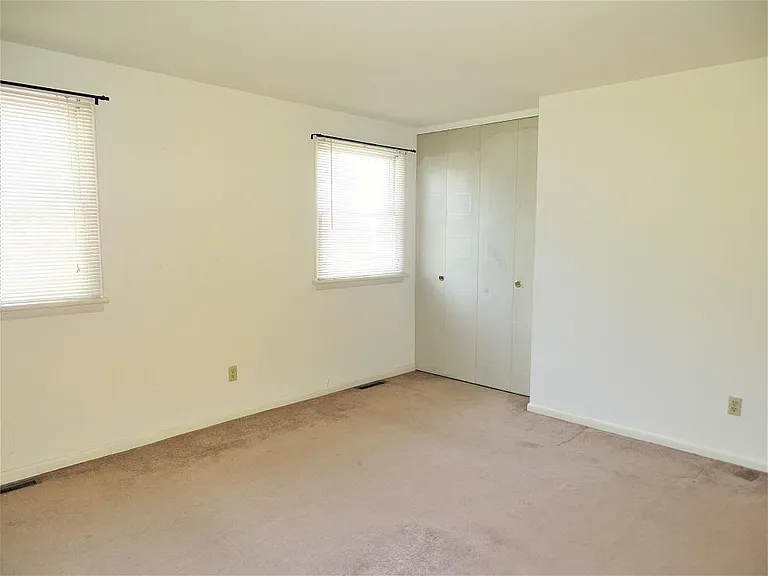 110 Garden Ave — Photo 10