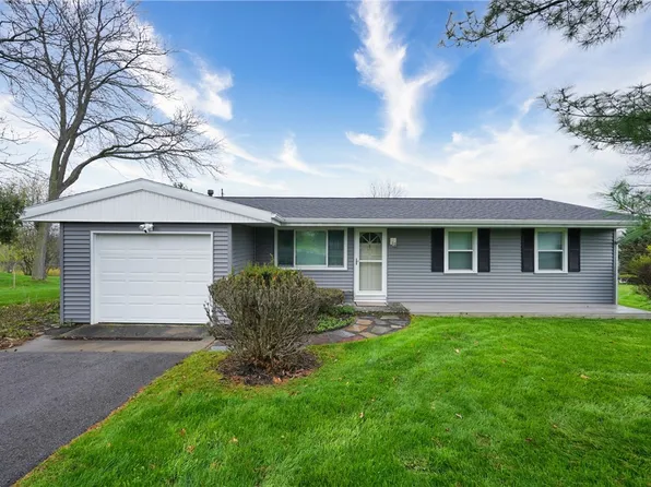 3673 W Saddleback Rd, Canandaigua, NY 14424