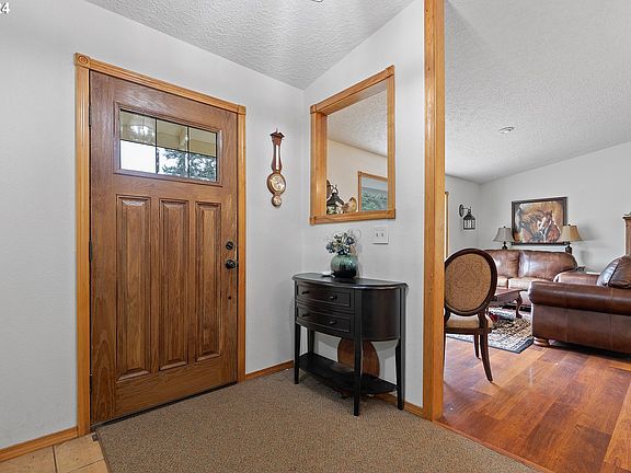 2nd image of 15404 NE 232nd St