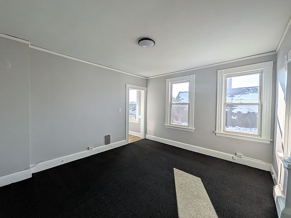 2nd image of 112 Westfield Ave APT 3