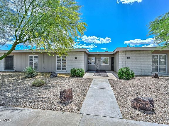 3rd image of 10109 W CAMPANA Drive