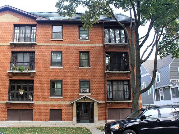 2nd image of 110 S Scoville Ave APT 2D