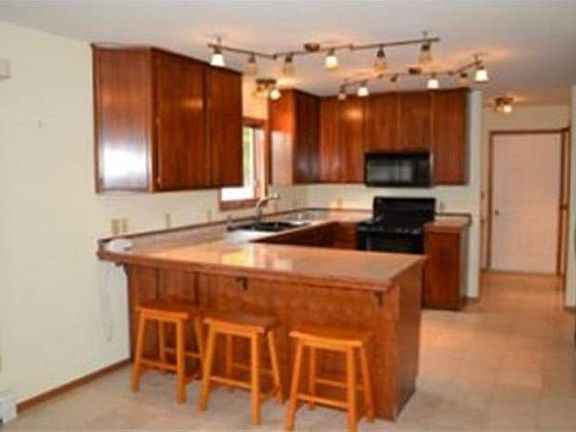 2nd image of 2394 Englewood Ct