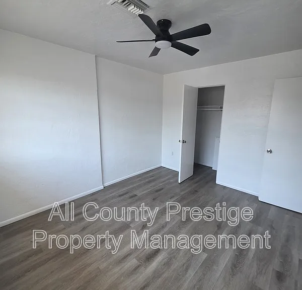 1915 E Osborn Rd #2 — Photo 7