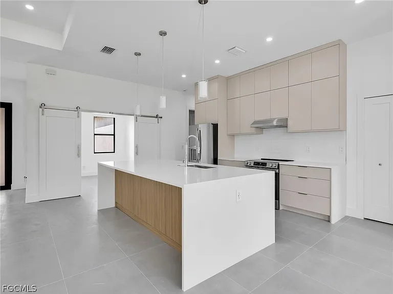 6192 Kambach St — Photo 15
