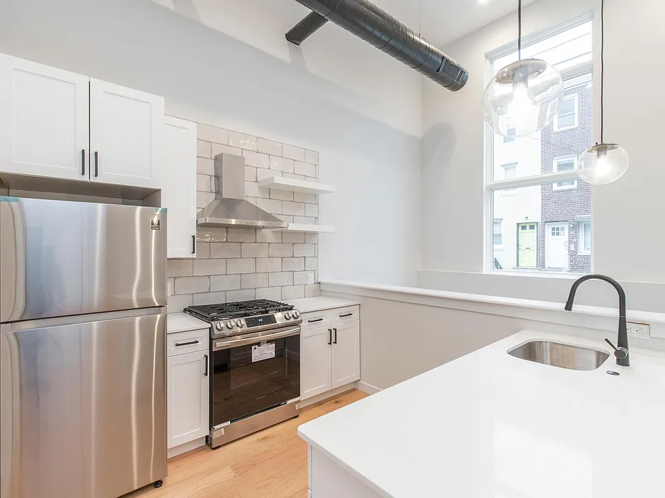 757 N Uber St #1