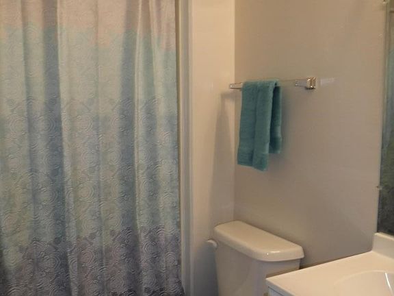 5th image of 316 Pinehurst Dr