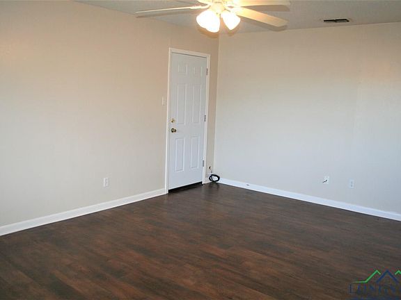 3rd image of 1500-1502 Arland Dr