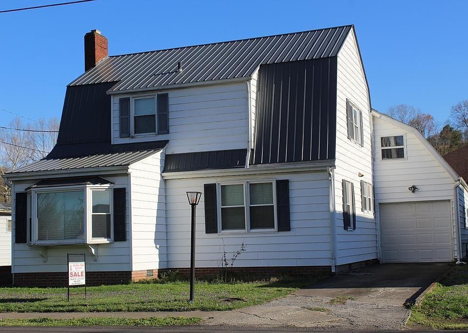 1st image of 824 Jefferson Ave