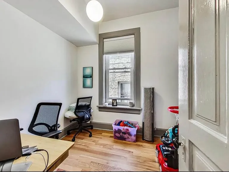 848 N Winchester Ave #1 — Photo 14