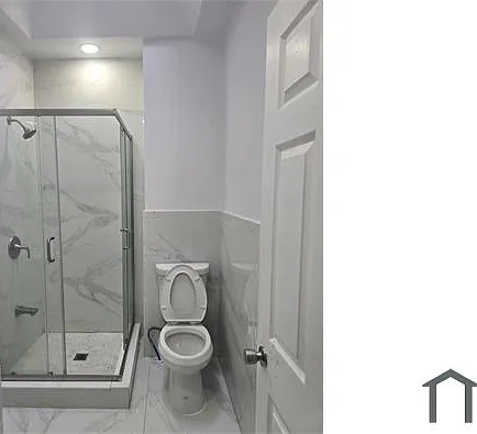 724 W Wingohocking St — Photo 5