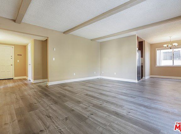 2nd image of 106 N Eucalyptus Ave APT 1