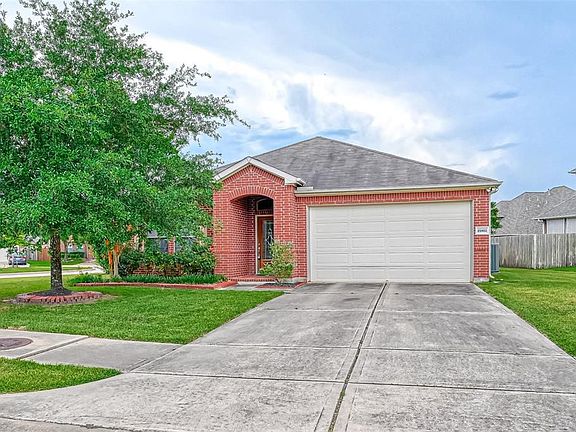 2nd image of 25903 Westbourne Dr