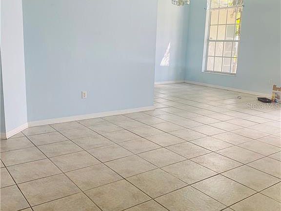4th image of 3136 Atwater Dr