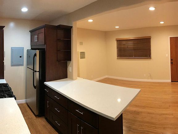 3rd image of 5567 Inglewood Blvd APT 10