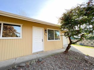 1437 NE D St, Grants Pass, OR 97526