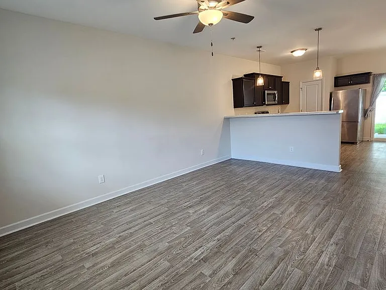 119 Jaydn Dr E — Photo 2