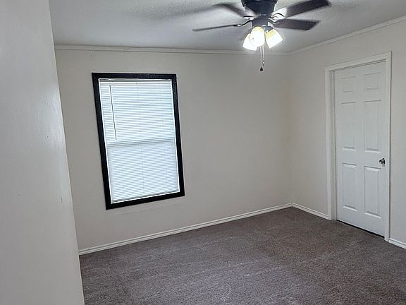 5th image of 238 Wallace St