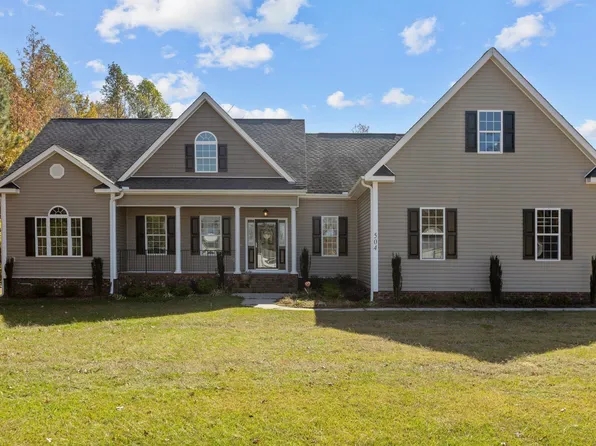 504 S Wilson St, Kenly, NC 27542