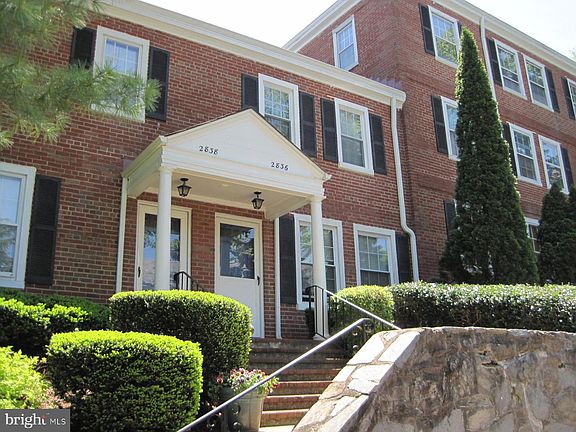 2nd image of 2836 S Abingdon St