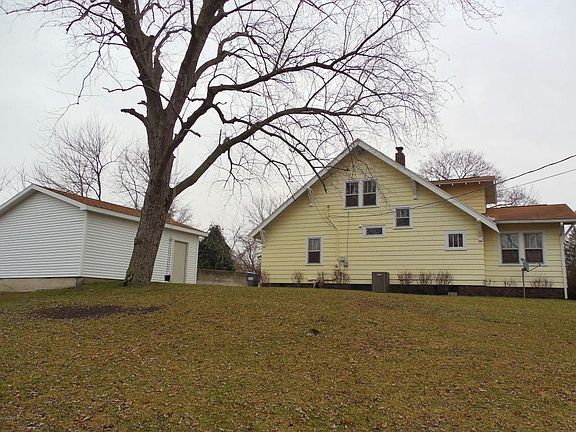 3rd image of 1477 Glenwood Dr