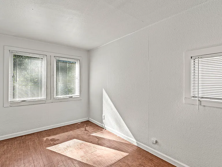 13 Lukens Pl — Photo 14