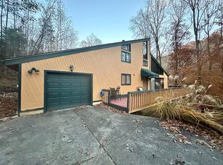 148 Timbercrest Dr, Charleston, WV 25311