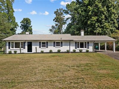 6223 Bingham Ave, Clemmons, NC, 27012